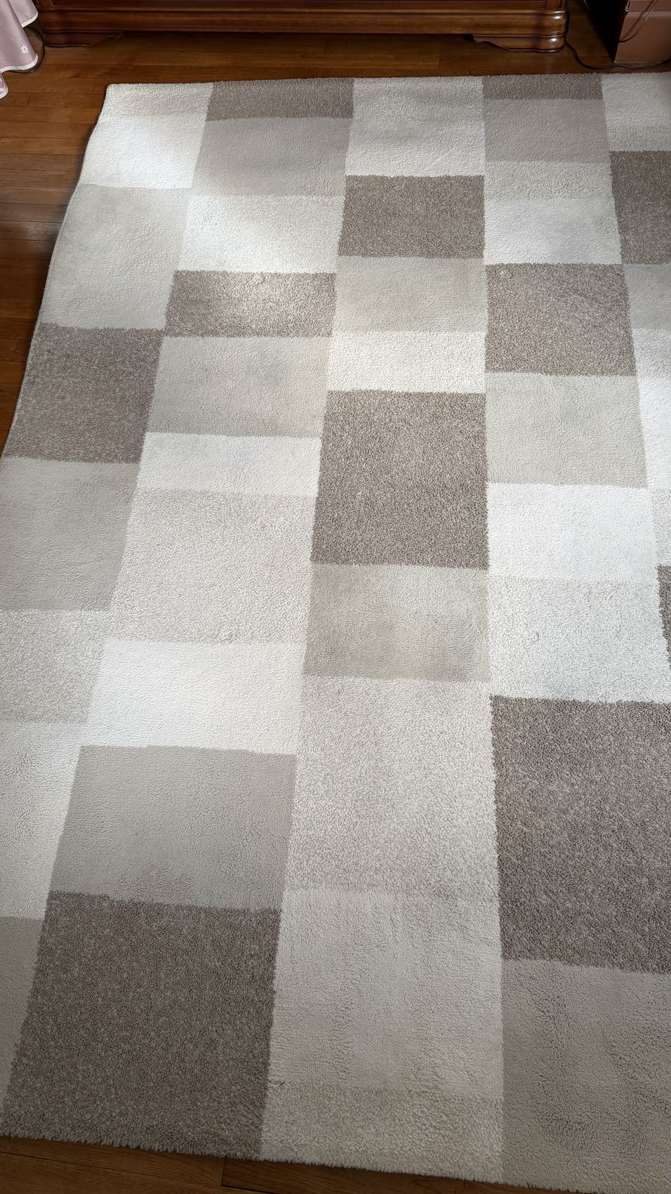 Le même tapis après nettoyage, couleurs ravivées